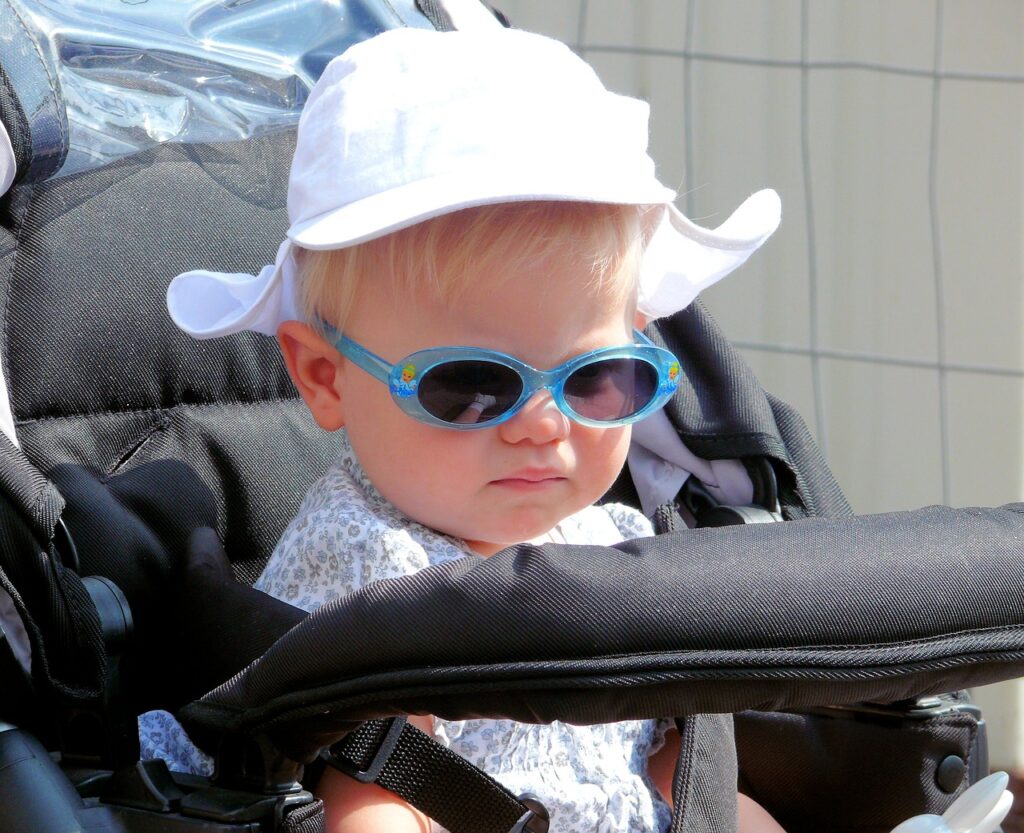 child, pram, sunglasses-953703.jpg